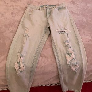 High rise, mom jeans, size 4, faded blue wash